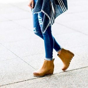 JOAN OF ARCTIC II WEDGE CHELSEA SNOW BOOT